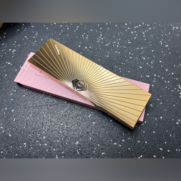 CHARLOTTE TILBURY | LIMITED EDITION INSTANT EYE PALETTE PILLOW TALK - Picture 11 of 15